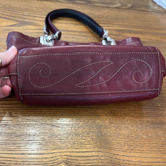 Brighton Jodi Reversible Wine Leather and Romantic French Toile Canvas Mini Bag - Picture 2 of 15